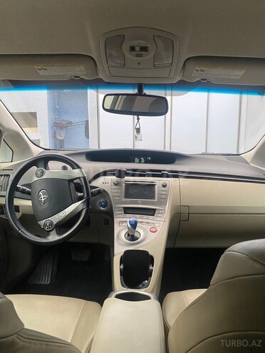 Toyota Prius 2013, 250,000 km - 1.8 л - Bakı