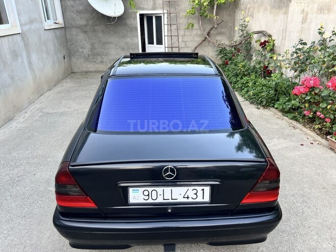Mercedes C 230 1997, 350,000 km - 2.3 л - Quba