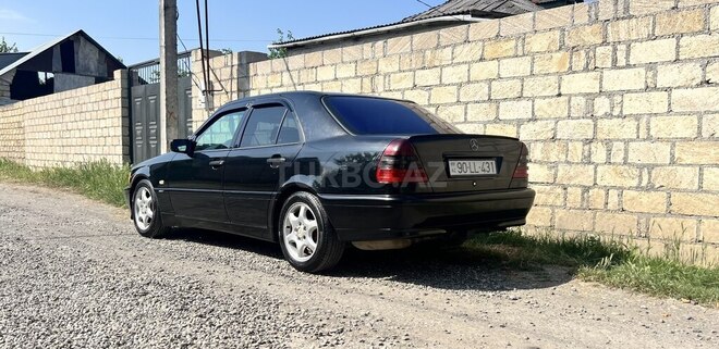 Mercedes C 230 1997, 350,000 km - 2.3 л - Quba