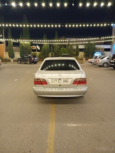 Mercedes E 240 2000, 363,258 km - 2.4 l - Şirvan