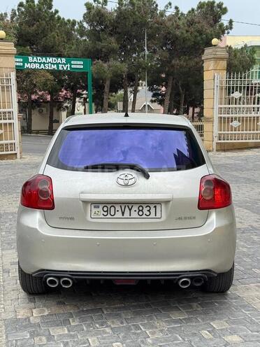 Toyota Auris 2009, 260,000 km - 1.4 л - Bakı