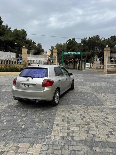 Toyota Auris 2009, 260,000 km - 1.4 л - Bakı