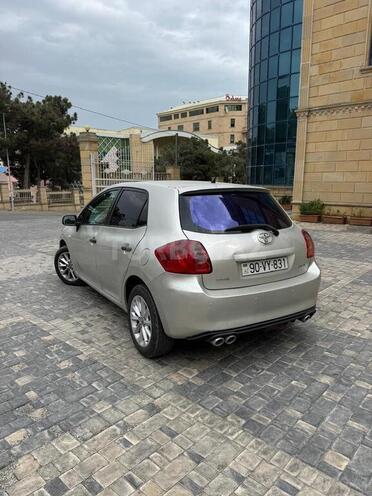 Toyota Auris 2009, 260,000 km - 1.4 л - Bakı