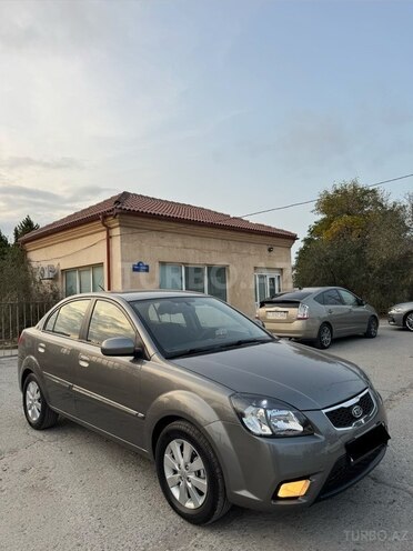 Kia Rio 2011, 237,000 km - 1.4 l - Sumqayıt