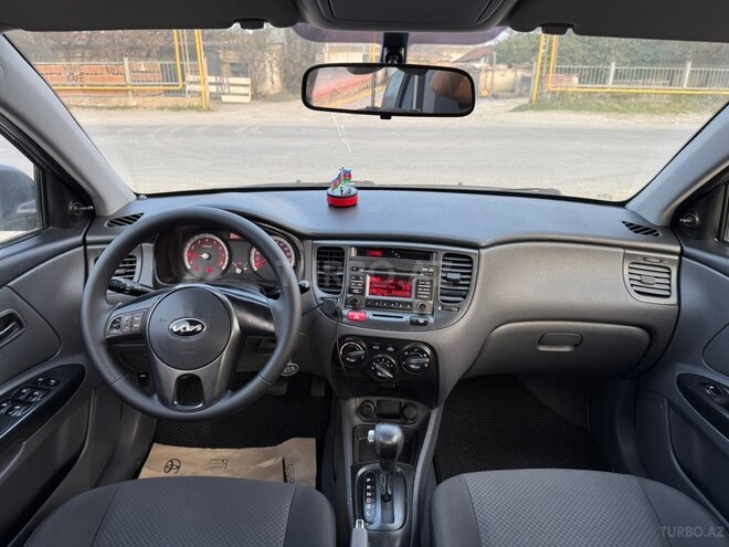 Kia Rio 2011, 237,000 km - 1.4 l - Sumqayıt