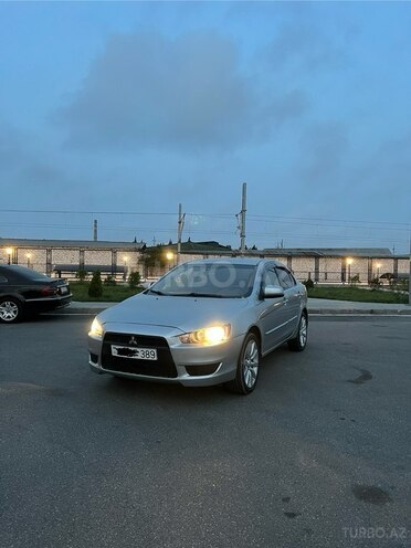 Mitsubishi Lancer 2010, 320,000 km - 2.0 л - Bakı