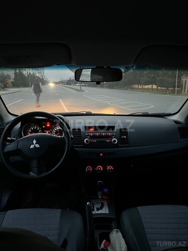 Mitsubishi Lancer 2010, 320,000 km - 2.0 л - Bakı