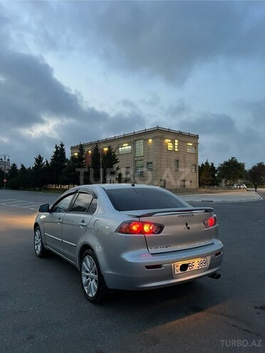 Mitsubishi Lancer 2010, 320,000 km - 2.0 л - Bakı