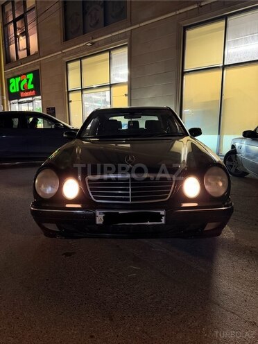 Mercedes E 270 2000, 328,469 km - 2.7 л - Bakı