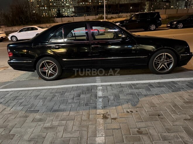 Mercedes E 270 2000, 328,469 km - 2.7 л - Bakı