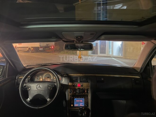 Mercedes E 270 2000, 328,469 km - 2.7 л - Bakı