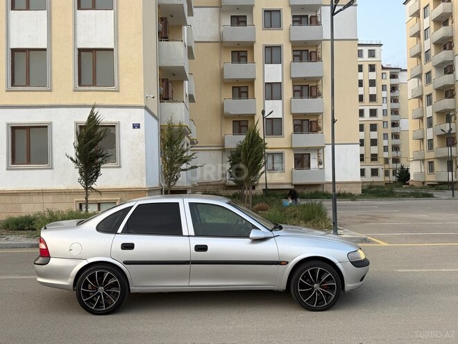 Opel Vectra 1998, 356,145 km - 1.8 l - Sumqayıt