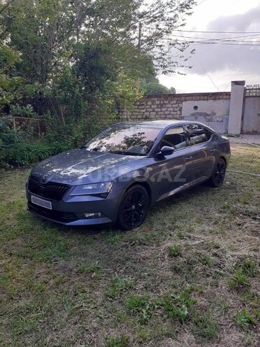 Skoda Superb 2016, 220,000 km - 2.0 l - Gəncə
