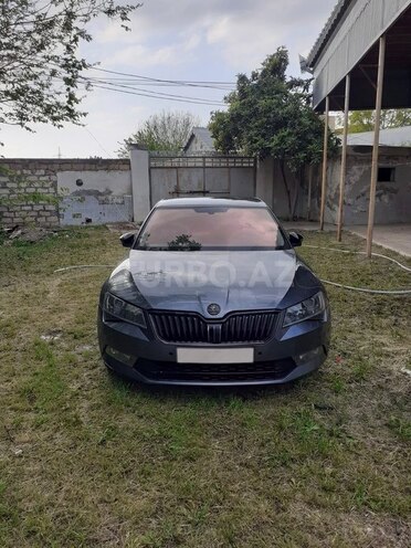 Skoda Superb 2016, 220,000 km - 2.0 l - Gəncə
