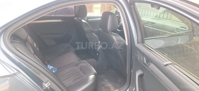 Skoda Superb 2016, 220,000 km - 2.0 l - Gəncə