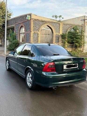 Opel Vectra 1999, 178,900 km - 2.0 l - Qazax