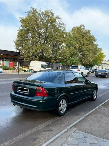 Opel Vectra 1999, 178,900 km - 2.0 l - Qazax
