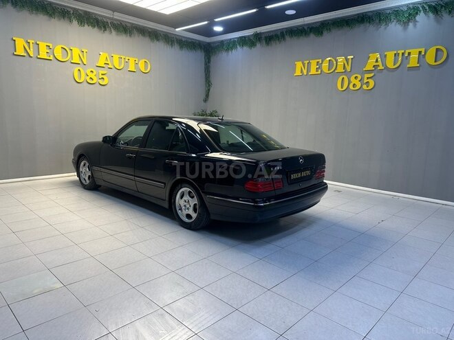Mercedes E 280 2001, 250,000 km - 2.8 l - Sumqayıt
