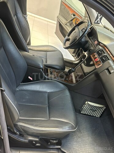 Mercedes E 280 2001, 250,000 km - 2.8 l - Sumqayıt