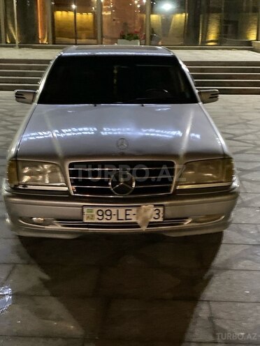 Mercedes C 220 1995, 224,747 km - 2.2 л - Bakı