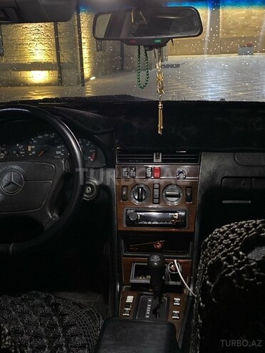 Mercedes C 220 1995, 224,747 km - 2.2 л - Bakı
