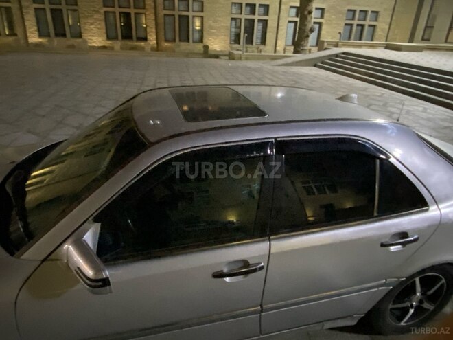 Mercedes C 220 1995, 224,747 km - 2.2 л - Bakı