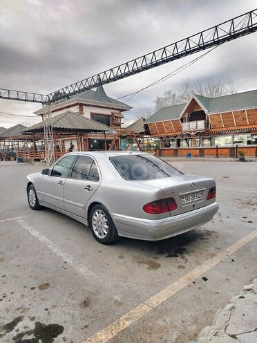 Mercedes E 240 2001, 315,715 km - 2.4 l - Ağdam