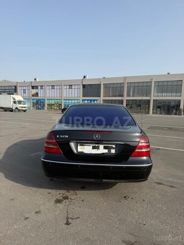Mercedes E 320 2002, 289,600 km - 3.2 l - Bakı