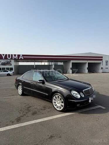 Mercedes E 320 2002, 289,600 km - 3.2 l - Bakı