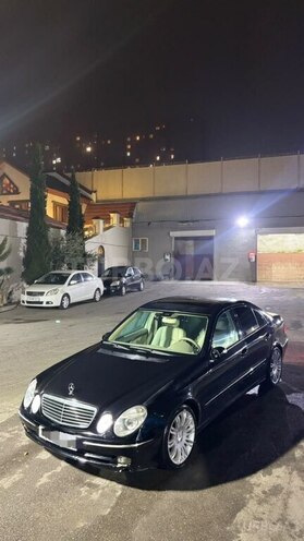 Mercedes E 320 2002, 289,600 km - 3.2 l - Bakı