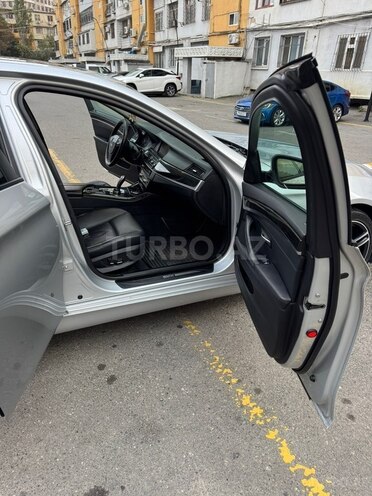 BMW 528 2014, 270,000 km - 2.0 л - Bakı