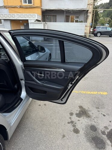 BMW 528 2014, 270,000 km - 2.0 л - Bakı