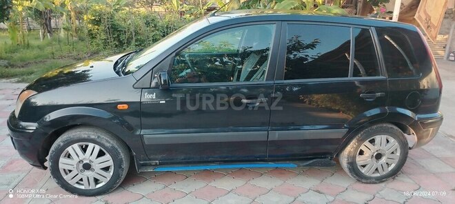 Ford Fusion 2008, 584,000 km - 1.4 l - Şəki