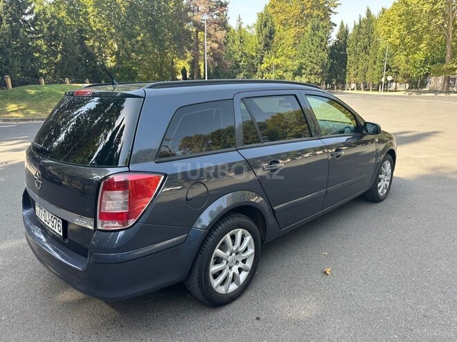 Opel Astra 2009, 250,000 km - 1.4 l - Mingəçevir