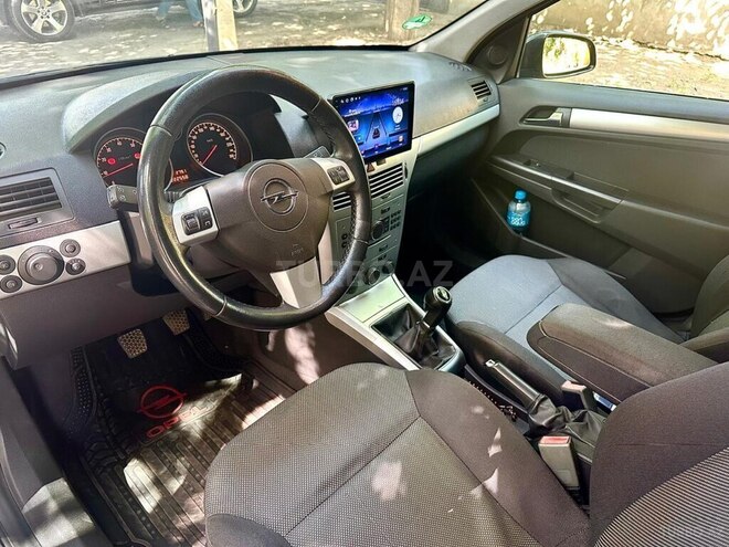 Opel Astra 2009, 250,000 km - 1.4 l - Mingəçevir