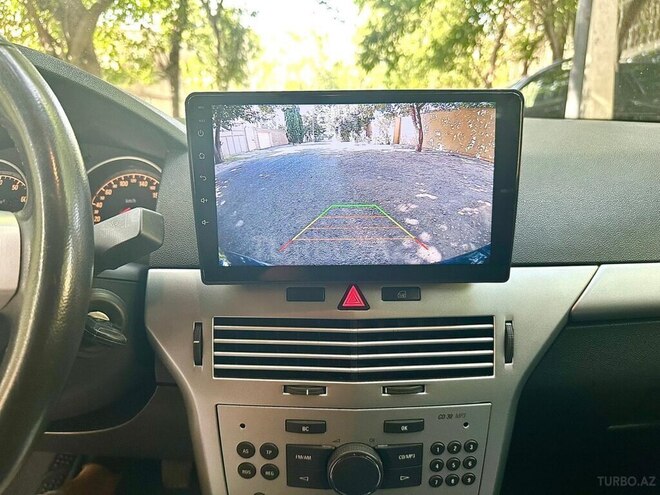 Opel Astra 2009, 250,000 km - 1.4 l - Mingəçevir