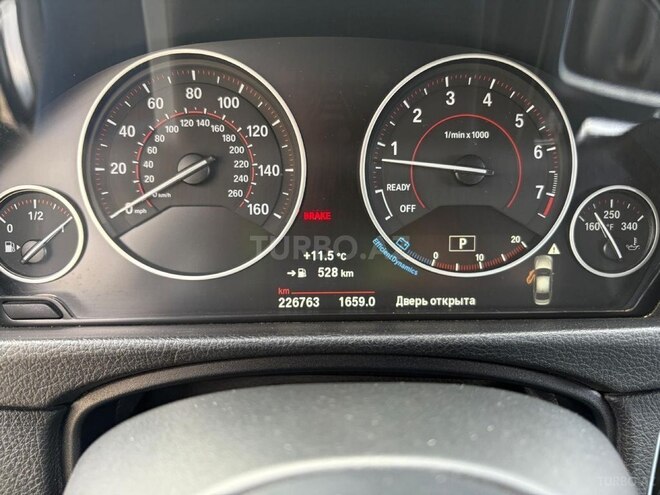 BMW 328 2015, 233,000 km - 2.0 л - Bakı