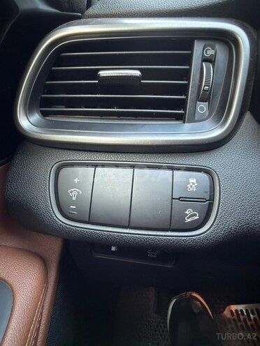 Kia Sorento 2018, 200,000 km - 2.0 l - Bakı