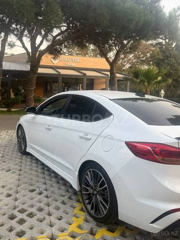 Hyundai Elantra 2017, 117,482 km - 1.6 л - Bakı