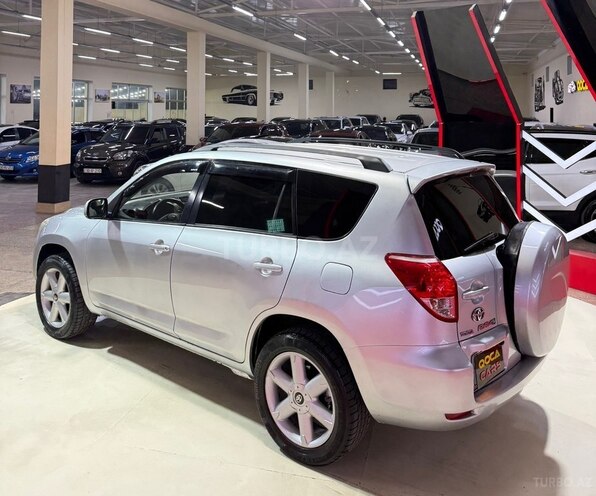 Toyota RAV4 2005, 214,000 km - 2.4 л - Sumqayıt