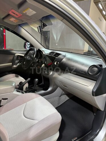 Toyota RAV4 2005, 214,000 km - 2.4 л - Sumqayıt