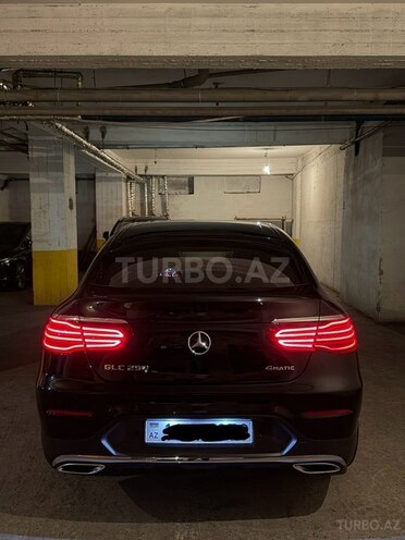 Mercedes GLC 250 4MATIC Coupe 2017, 130,000 km - 2.0 l - Bakı