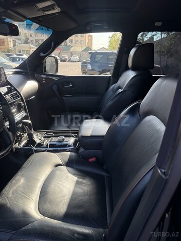 Nissan Patrol 2010, 93,000 km - 5.6 л - Bakı