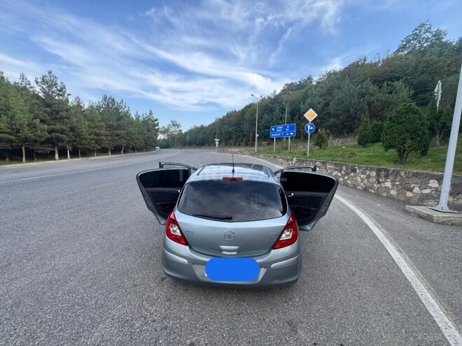 Opel Corsa 2010, 283,000 km - 1.3 l - Sumqayıt