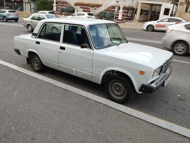 LADA (VAZ) 2107 2005, 98,000 km - 1.6 л - Bakı