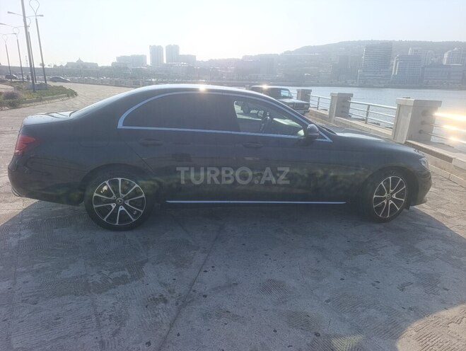 Mercedes E 220 d 2017, 218,000 km - 2.0 л - Bakı