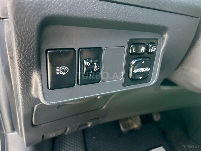 Toyota Corolla 2012, 255,000 km - 1.6 л - Sumqayıt