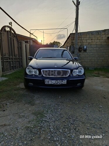 Mercedes C 320 2004, 290,000 km - 3.2 л - Sumqayıt