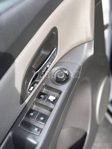 Chevrolet Cruze 2010, 257,000 km - 1.8 л - Mingəçevir