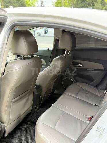 Chevrolet Cruze 2010, 257,000 km - 1.8 л - Mingəçevir